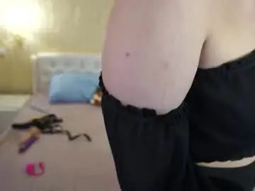 Eliarose  live sex cam