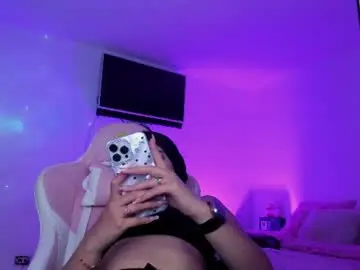 Isaa_diamond  live sex cam