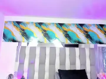 Isadiazz  live sex cam