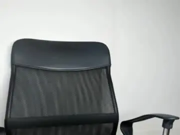 Kira_stormm58  live sex cam