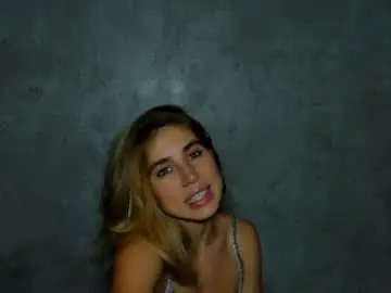 Moanamo  live sex cam