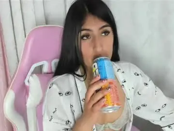 Sara_cloudy  live sex cam