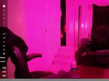 Amateuroras  live sex cam