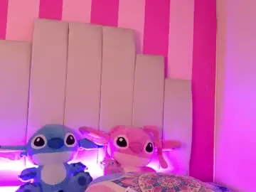 Kitty_nicolle  live sex cam