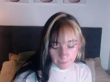 Melodygirl2__  live sex cam