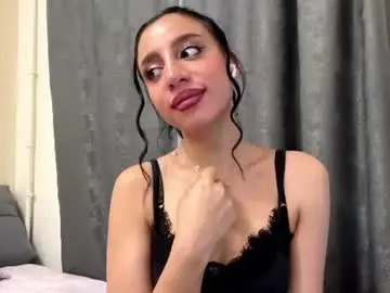 Nadinevanni  live sex cam