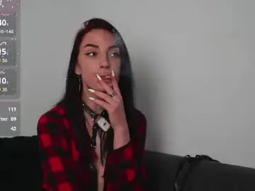 Tinyhannah69  live sex cam