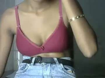 Avery_lust01  live sex cam