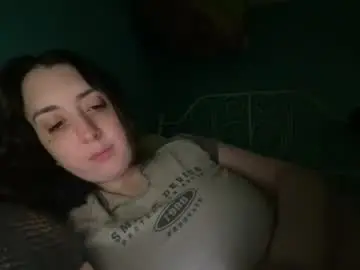 Basketballcourtcourt  live sex cam