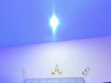 Emma_hearts  live sex cam