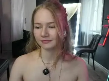 Hetaerart  live sex cam