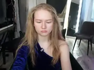 Hetaerart  live sex cam