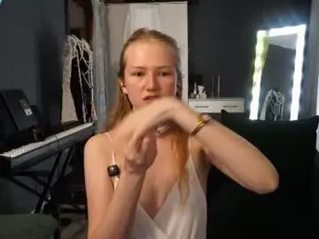 Hetaerart  live sex cam