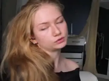 Hetaerart  live sex cam