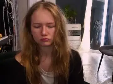 Hetaerart  live sex cam