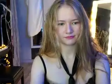 Hetaerart  live sex cam