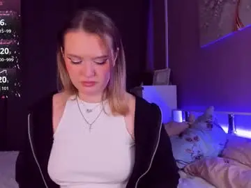 Jenice_lovet1  live sex cam