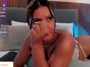Nicolleeevanss  live sex cam