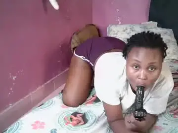 Pipi_drip  live sex cam