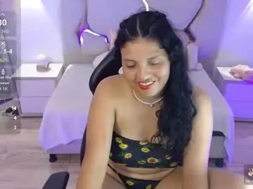 Tatti_tay  live sex cam