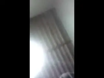Icglukzzelno  live sex cam