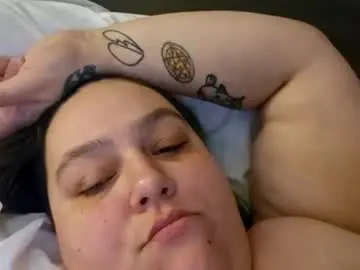 Mellie_j  live sex cam