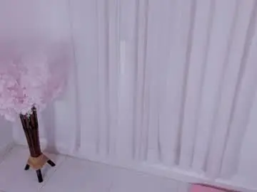 Nina_sweetz  live sex cam
