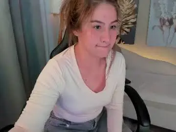 Priya_rose  live sex cam