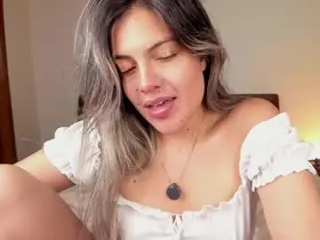 S_u_n_r_i_s_e_e  live sex cam
