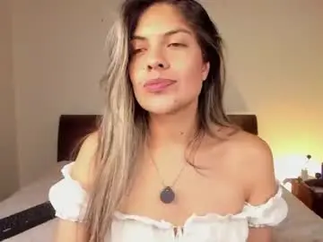 S_u_n_r_i_s_e_e  live sex cam