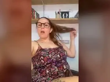 Soffiestevez  live sex cam