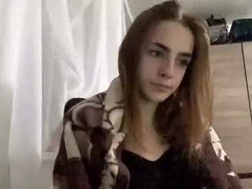 Suzannetigerino  live sex cam
