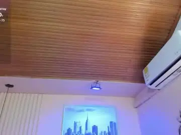 Viiolett_lee  live sex cam