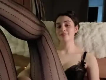 Wonderland_stia  live sex cam