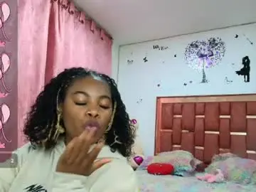 Xayunrin  live sex cam