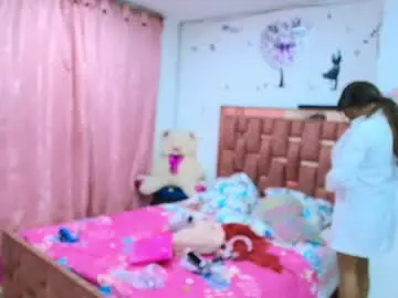 Xayunrin  live sex cam