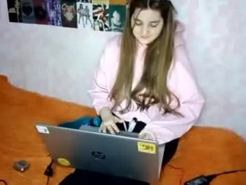 Zeniabrossoit  live sex cam