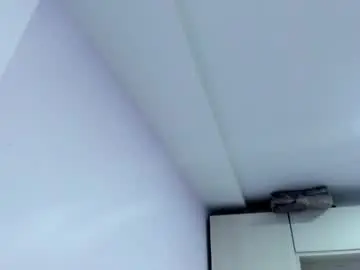 Cristalbennet  live sex cam