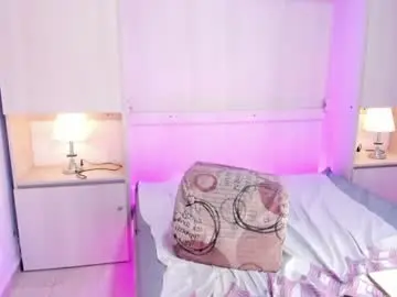 Cristalbennet  live sex cam