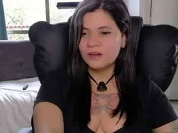 Daniellerain  live sex cam