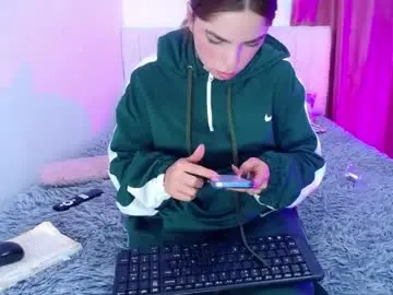 Hoot_alicee  live sex cam