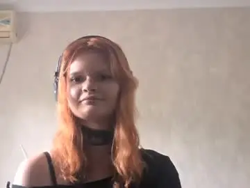 Ivelissemickelberry  live sex cam