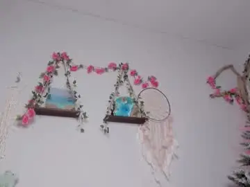 Kiralotus  live sex cam