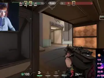 Linddamortt  live sex cam