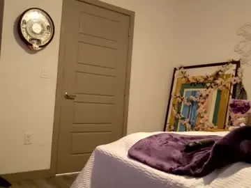 Littledeathtrap  live sex cam