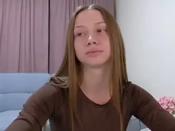 Loravey  live sex cam