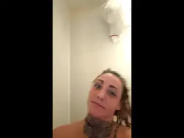 Lovve12198  live sex cam