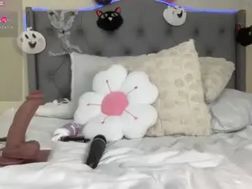 Lunabloon  live sex cam