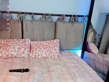 Mia_wills_  live sex cam