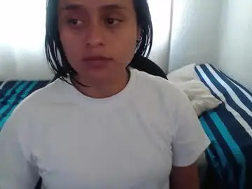 Negrita_25  live sex cam